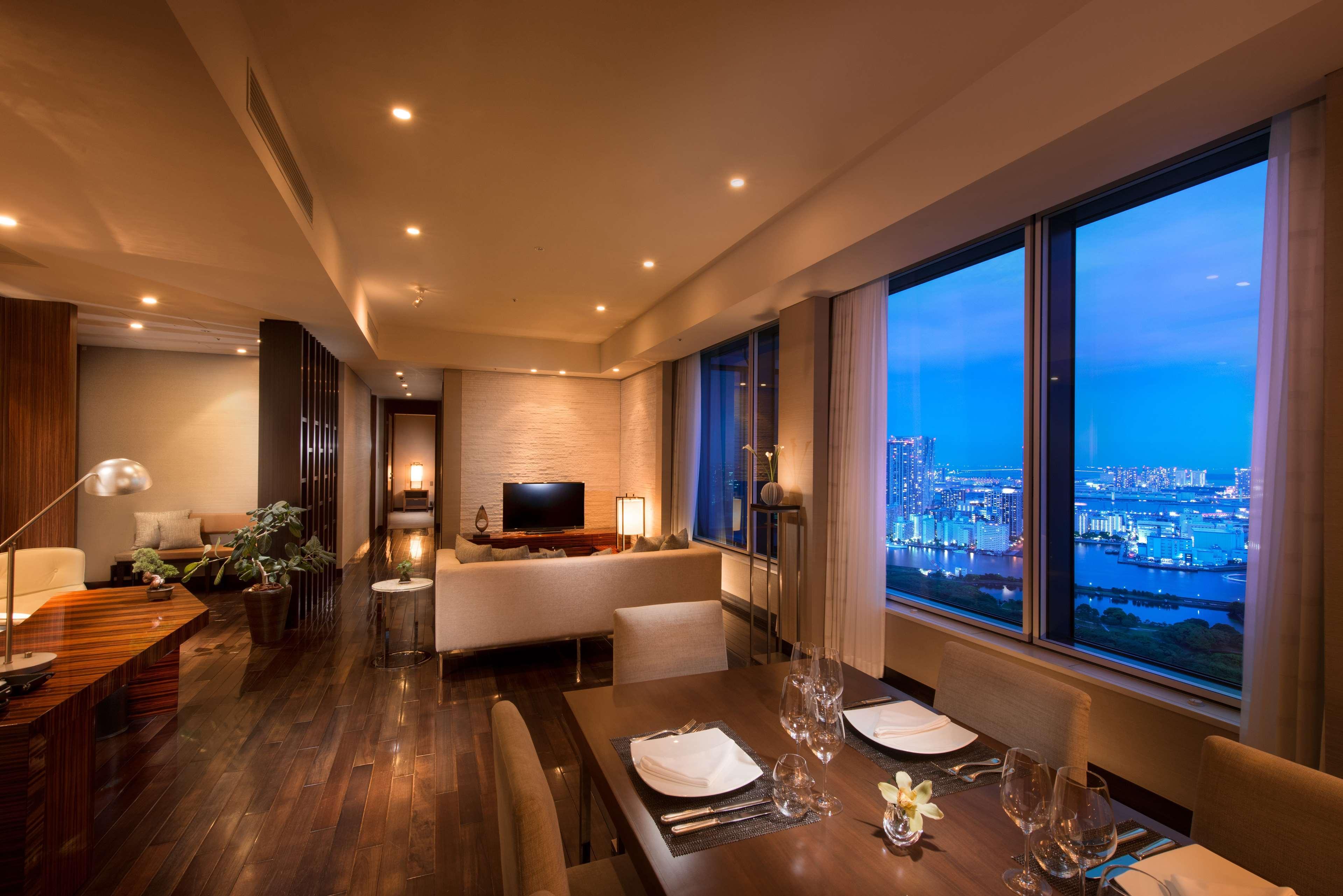 โรงแรม คอนราด โตเกียว
