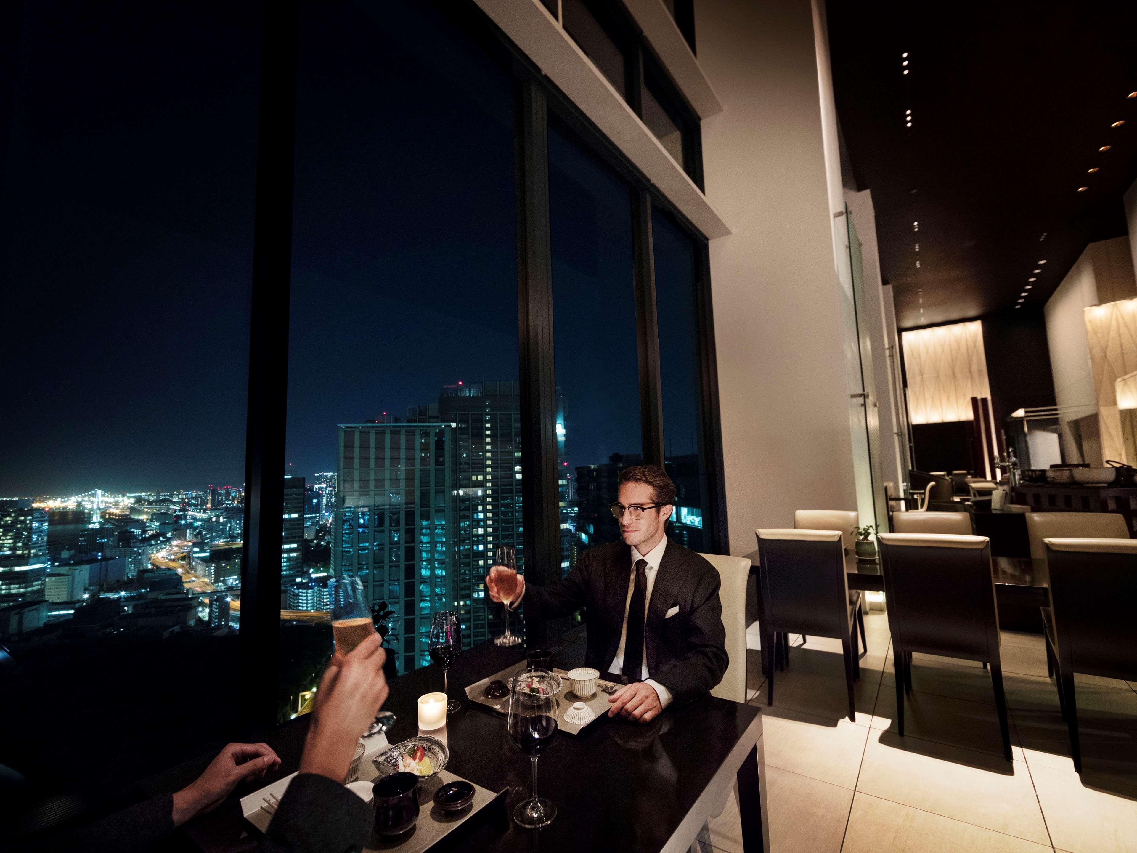 Conrad 酒店