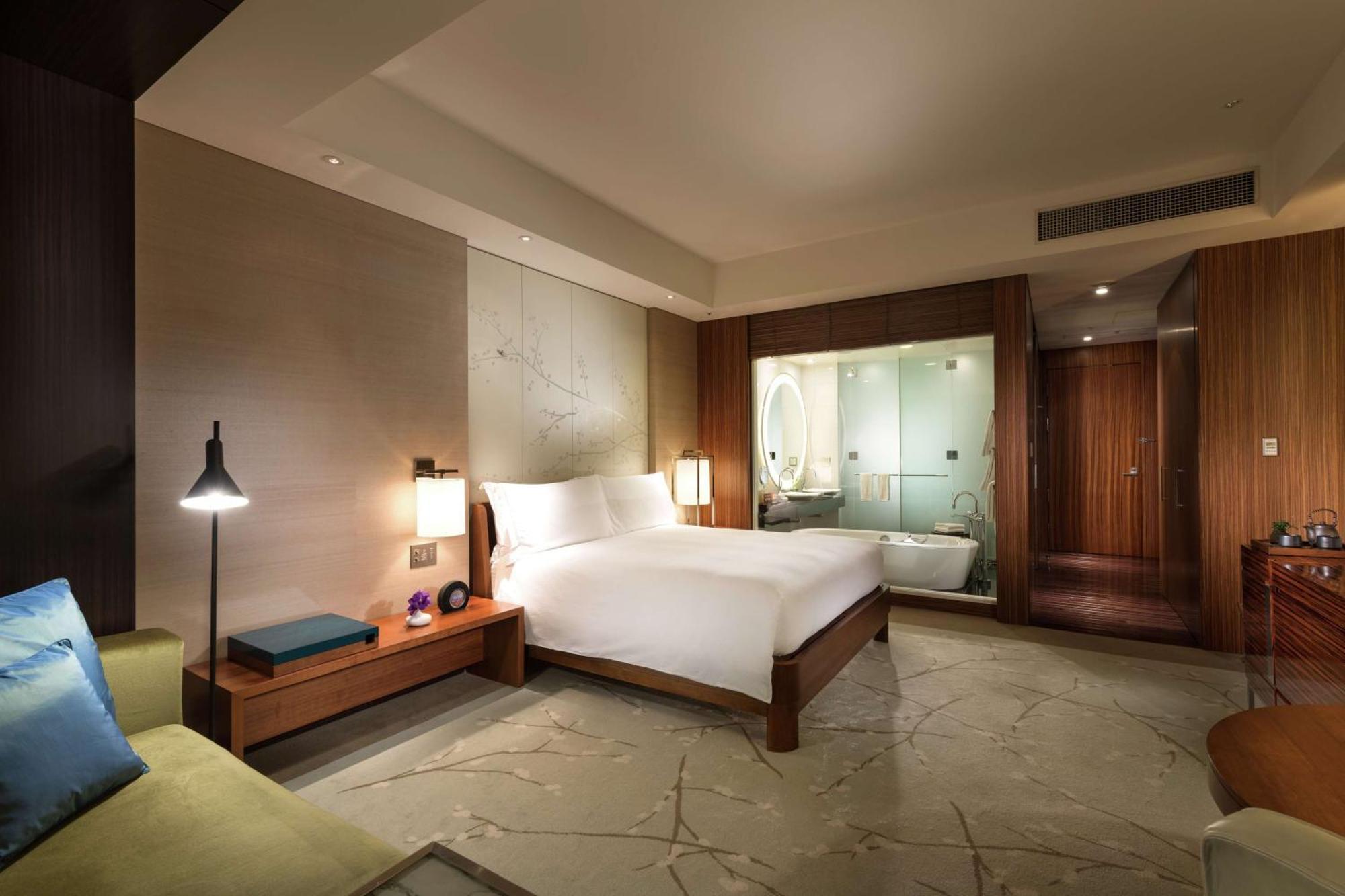 Conrad 5* 东京